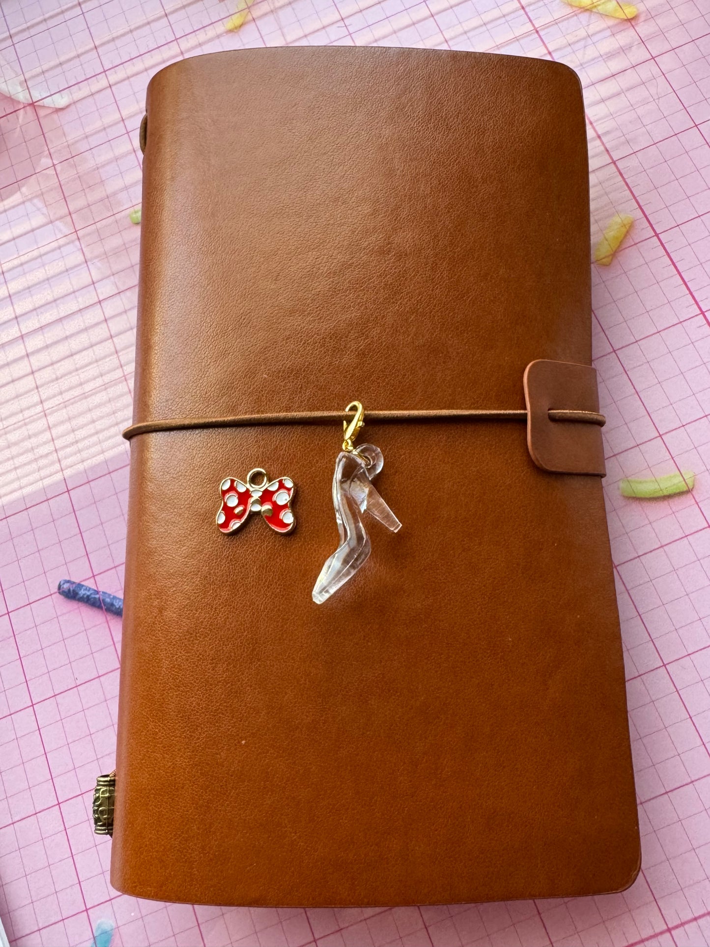 Claw Charm-Magic Place