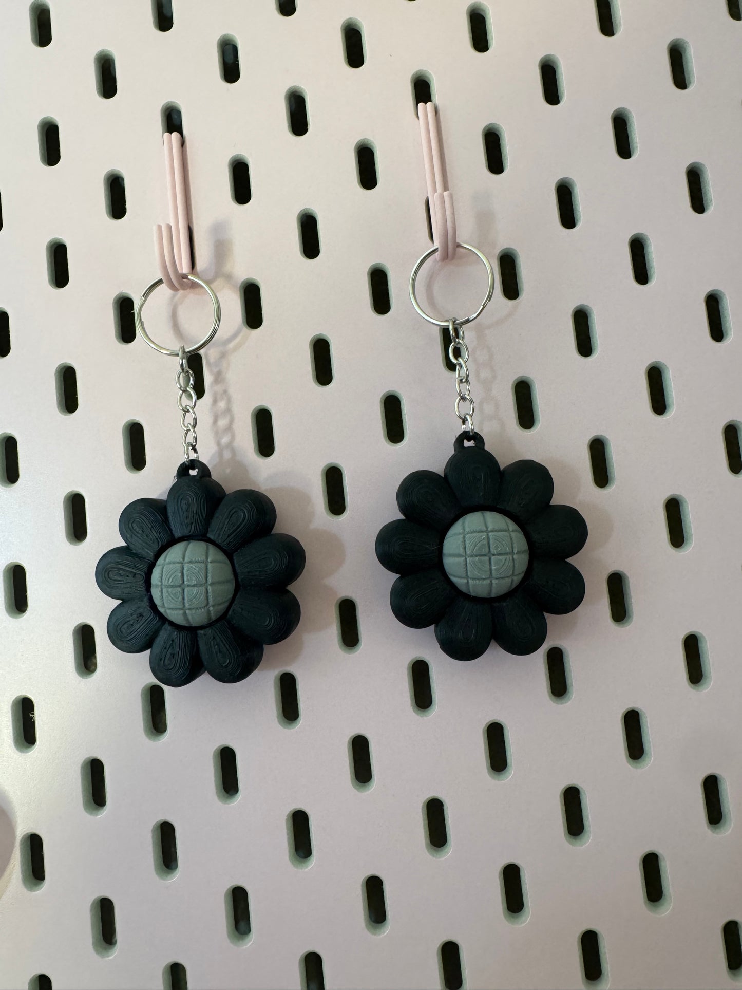 Black Flower Clicker