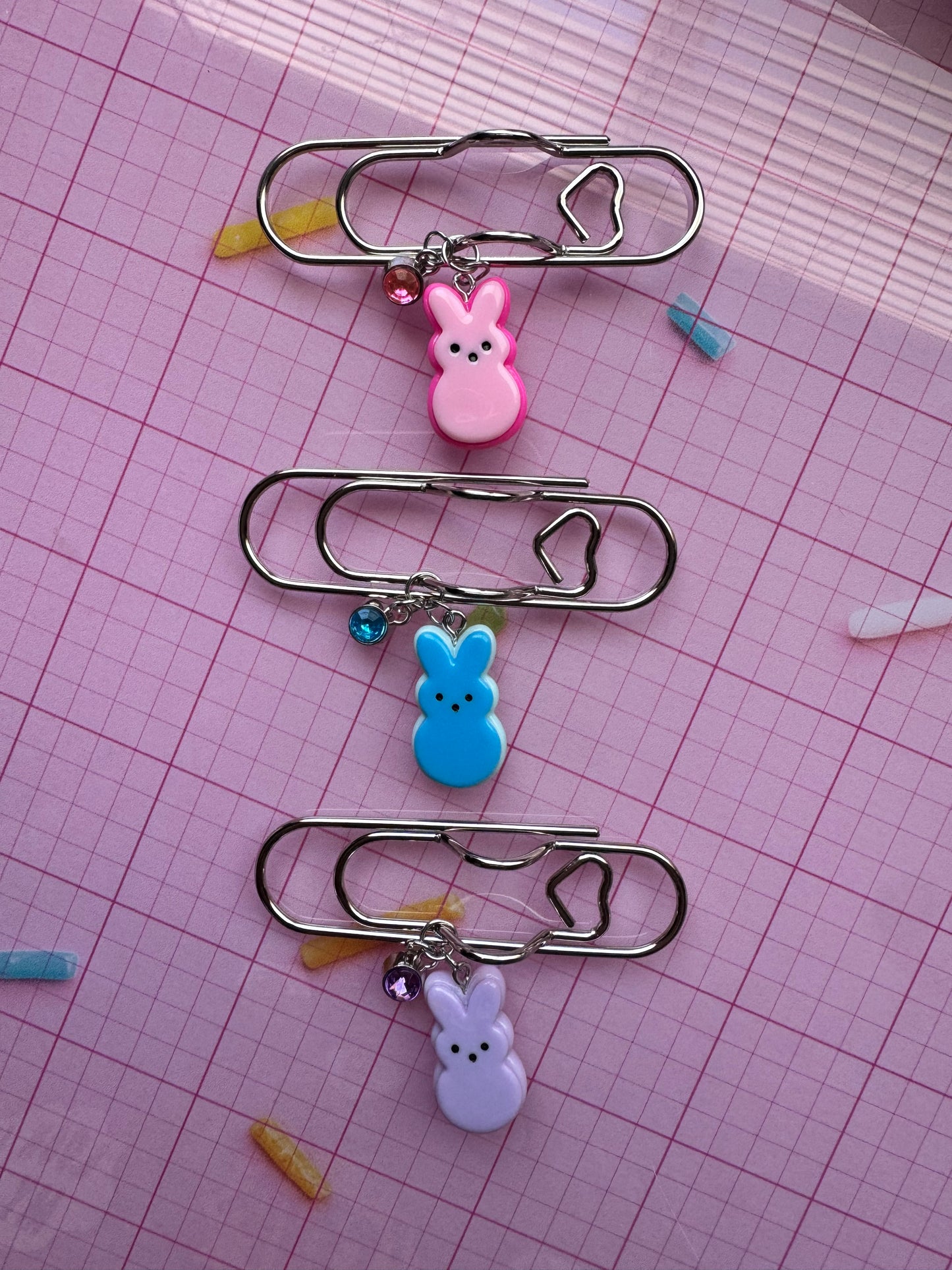 Pen holder with Peep and rhinestone