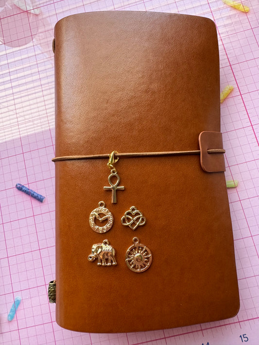 Claw Charm-Gold Pieces