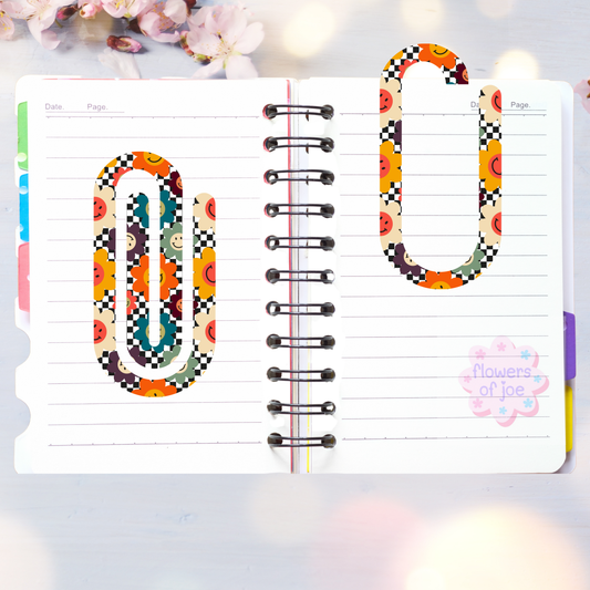 Retro Daisy paperclip