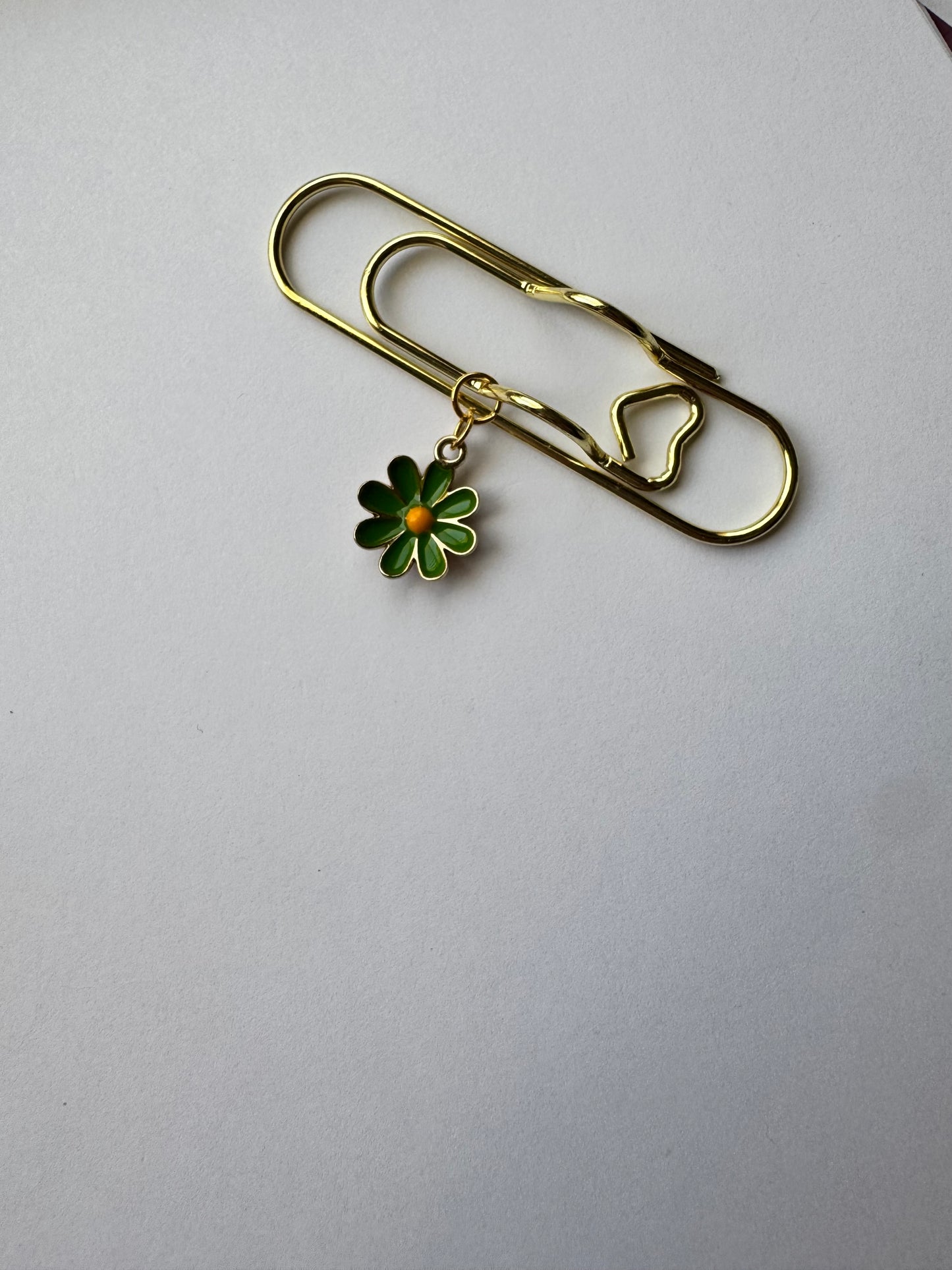 Pencil Holder with Daisy Charm